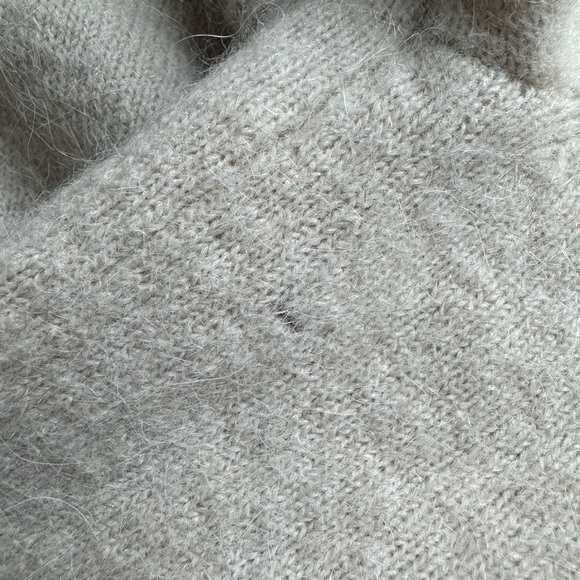 Zara Alpaca and Wool Blend Cropped Sweater - Picture 10 of 10